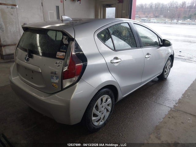 JTDKDTB39F1587047 Toyota Prius C Technology