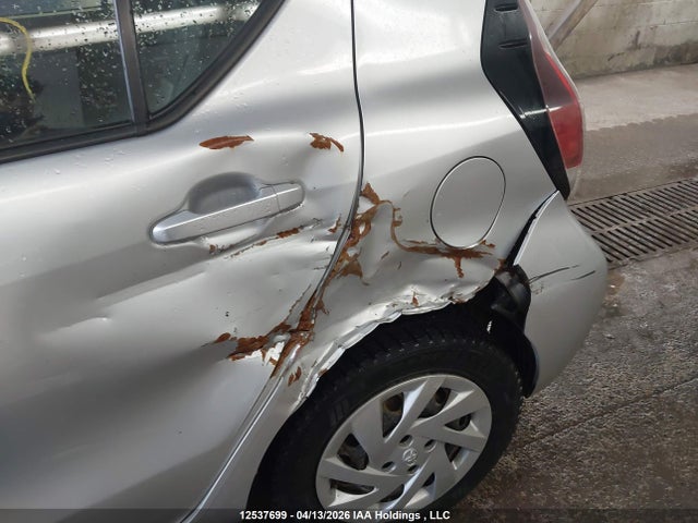 JTDKDTB39F1587047 Toyota Prius C Technology