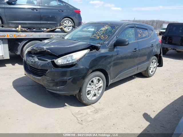 KM8JTCAFXFU076631 Hyundai TUCSON GLS