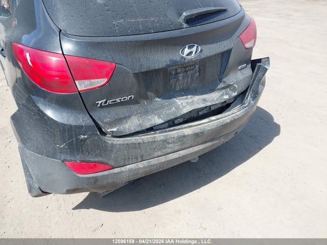 KM8JTCAFXFU076631 Hyundai TUCSON GLS