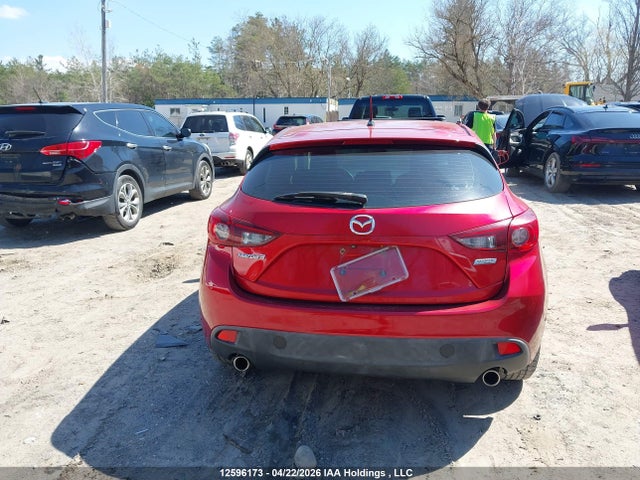 3MZBM1L78FM130588 Mazda 3 TOURING