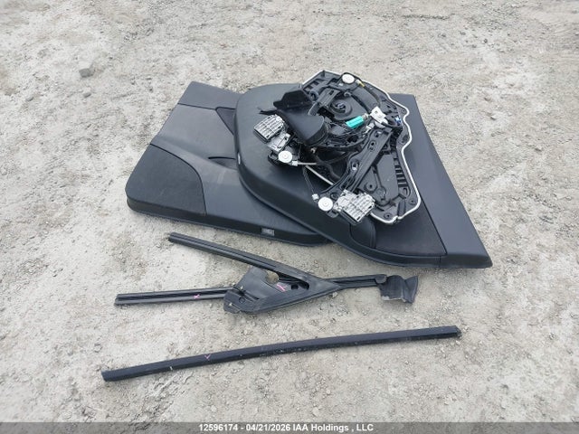 Продажа на аукционе авто 2022 Tesla Model Y, vin: 7SAYGDEE1NF469605, номер лота: 12596174