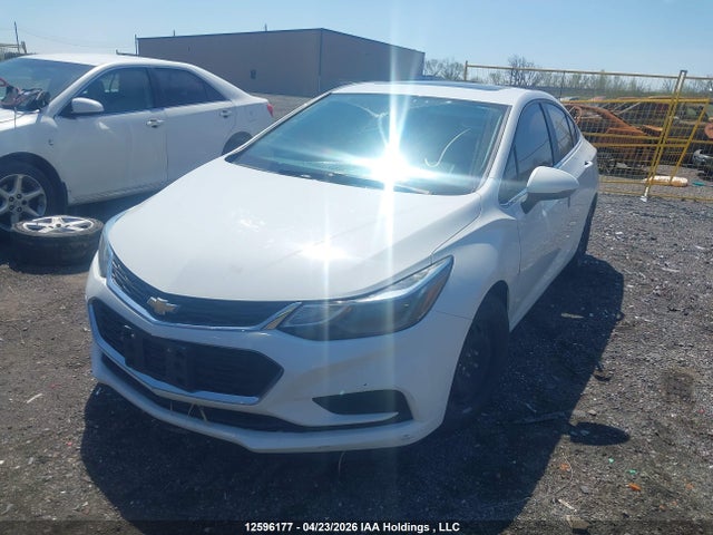 2017 Chevrolet Cruze Lt Auto მანქანა იყიდება აუქციონზე, vin: 3G1BE5SM2HS597706, აუქციონის ნომერი: 12596177
