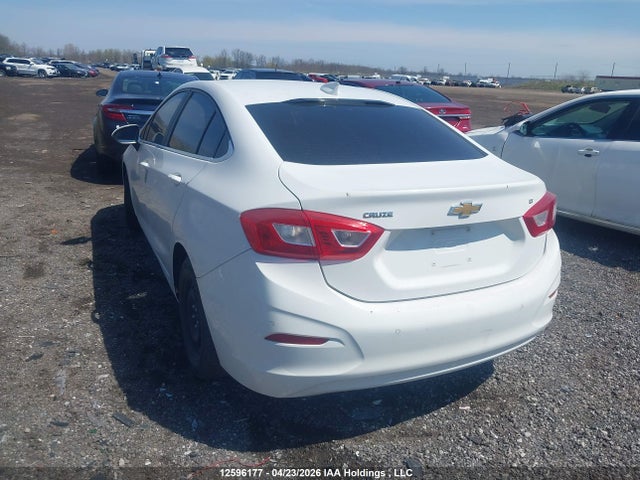 2017 Chevrolet Cruze Lt Auto მანქანა იყიდება აუქციონზე, vin: 3G1BE5SM2HS597706, აუქციონის ნომერი: 12596177