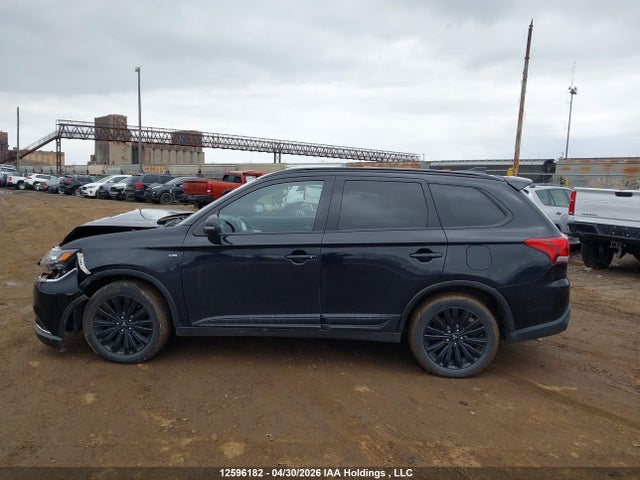 2020 Mitsubishi Outlander Limited Edition/se/sel მანქანა იყიდება აუქციონზე, vin: JA4JZ3AX5LJ600433, აუქციონის ნომერი: 12596182
