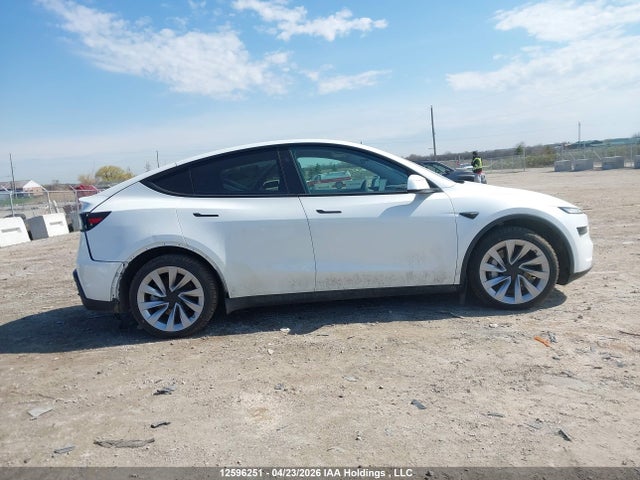 12596251 :رقم المزاد ، 7SAYGDEE7TF324002 vin ، 2026 Tesla Model Y Long Range Launch Series/premium All-wheel Drive مزاد بيع