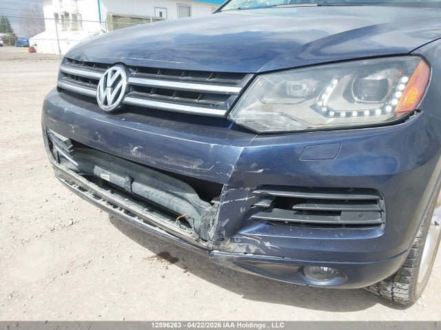 2013 Volkswagen Touareg V6 მანქანა იყიდება აუქციონზე, vin: WVGEF9BP8DD008733, აუქციონის ნომერი: 12596263