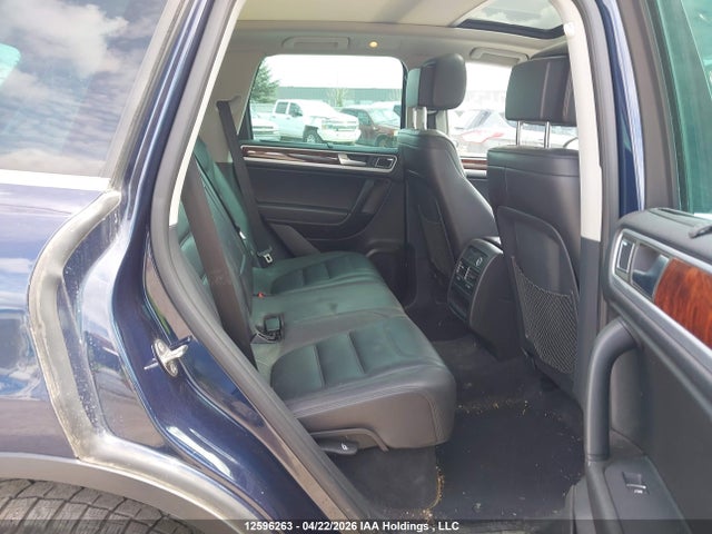 2013 Volkswagen Touareg V6 მანქანა იყიდება აუქციონზე, vin: WVGEF9BP8DD008733, აუქციონის ნომერი: 12596263