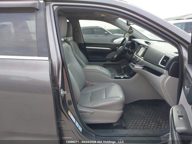 12596271 :رقم المزاد ، 5TDJKRFH1ES037692 vin ، 2014 Toyota Highlander Xle مزاد بيع