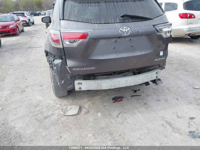 12596271 :رقم المزاد ، 5TDJKRFH1ES037692 vin ، 2014 Toyota Highlander Xle مزاد بيع