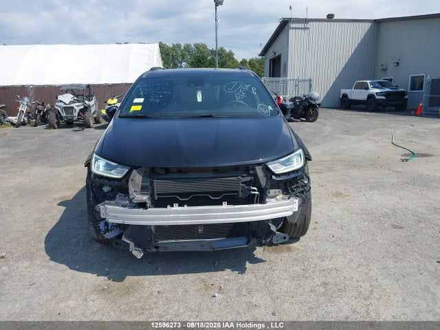 Chrysler Pacifica Limited 2025 2C4RC1GG6SR532806 Image 13
