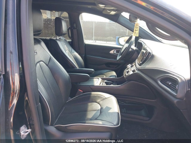 Chrysler Pacifica Limited 2025 2C4RC1GG6SR532806 Image 5