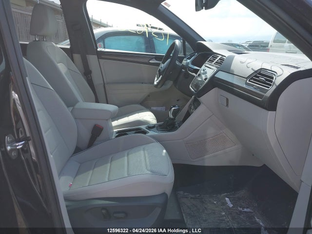 Продажа на аукционе авто 2024 Volkswagen Tiguan Sel R-line Black, vin: 3VV4B7AX3RM225525, номер лота: 12596322