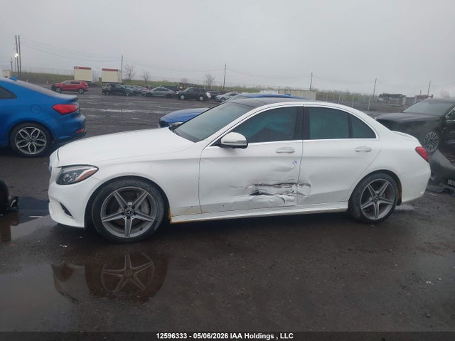 12596333 :رقم المزاد ، 55SWF4KB8JU236279 vin ، 2018 Mercedes-benz C 300 4matic مزاد بيع