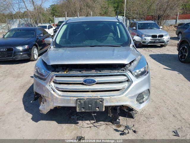 Продажа на аукционе авто 2019 Ford Escape Se, vin: 1FMCU9GD4KUC39945, номер лота: 12596347
