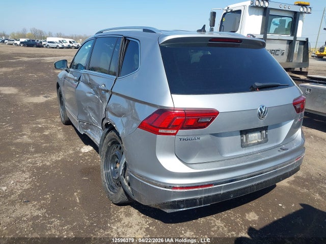 2019 Volkswagen Tiguan Sel Premium/sel Premium R-line მანქანა იყიდება აუქციონზე, vin: 3VV4B7AX1KM133156, აუქციონის ნომერი: 12596379