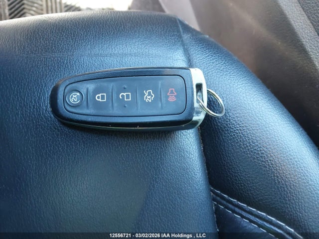 Продажа на аукционе авто 2017 Ford Escape Titanium, vin: 1FMCU9J90HUD88396, номер лота: 12556721