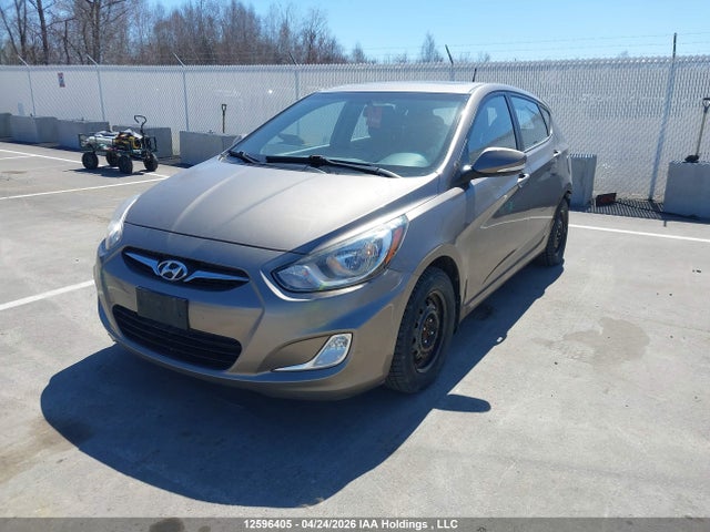 2012 Hyundai Accent მანქანა იყიდება აუქციონზე, vin: KMHCU5AE8CU050100, აუქციონის ნომერი: 12596405