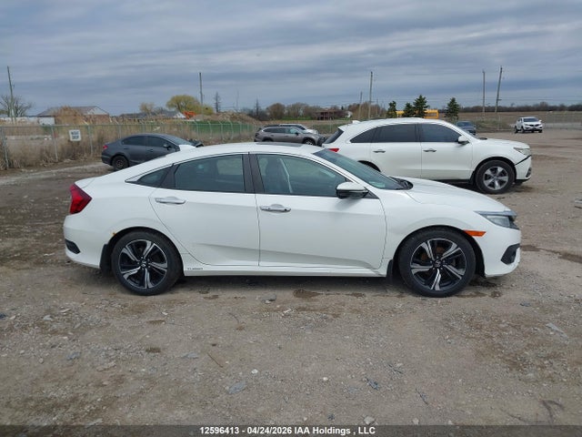 2HGFC1F9XGH106573 Honda Civic Touring