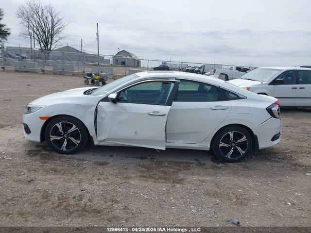 2HGFC1F9XGH106573 Honda Civic Touring
