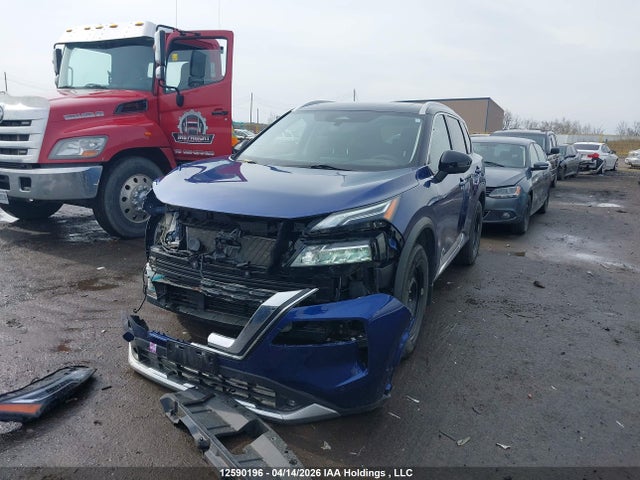 JN8BT3DD1NW274427 Nissan Rogue Platinum