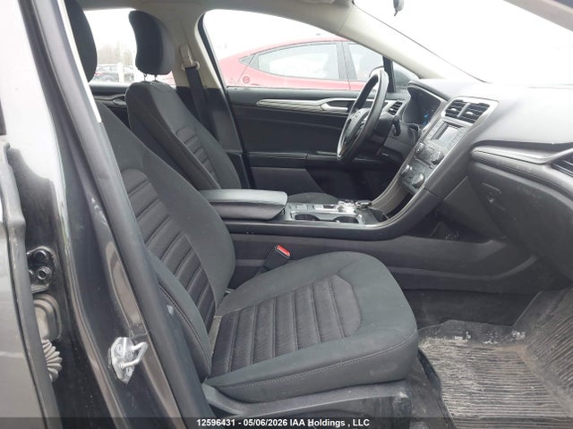 3FA6P0H7XJR236928 Ford FUSION SE