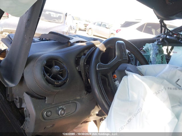 12432095 :رقم المزاد ، 3GNKBLRS2LS571552 vin ، 2020 Chevrolet Blazer Premier مزاد بيع