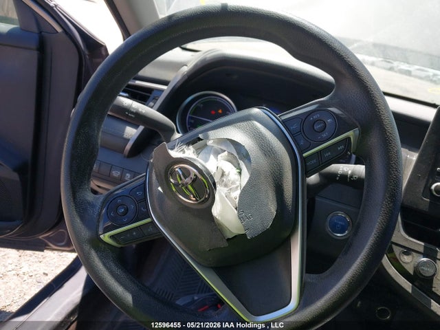 2023 Toyota Camry Hybrid Le მანქანა იყიდება აუქციონზე, vin: 4T1C31AK7PU611877, აუქციონის ნომერი: 12596455