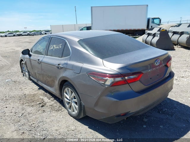 2023 Toyota Camry Hybrid Le მანქანა იყიდება აუქციონზე, vin: 4T1C31AK7PU611877, აუქციონის ნომერი: 12596455