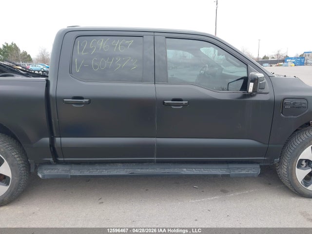 Ford F-150 Lightning Platinum 2023 1FT6W1EV8PWG04373 Image 14