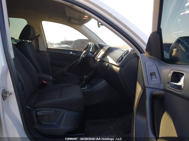 WVGJV7AXXFW593250 Volkswagen Tiguan Comfortline/highline/special Edition/trendline