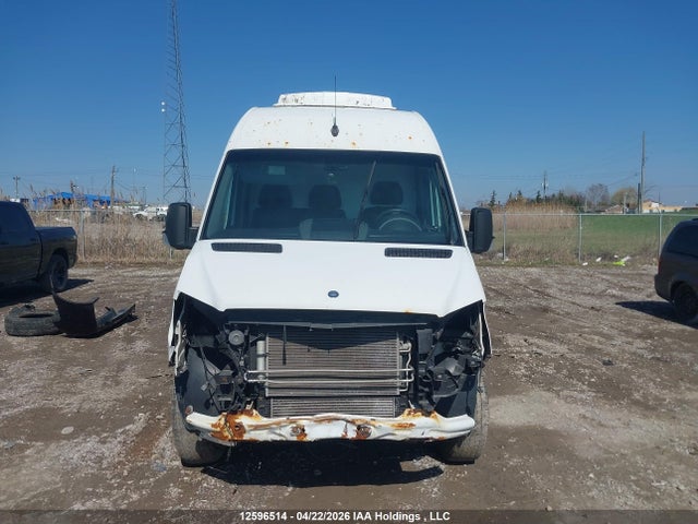 2015 Mercedes-benz Sprinter 2500 High Roof V6 მანქანა იყიდება აუქციონზე, vin: WD3BE8CC9FP126723, აუქციონის ნომერი: 12596514