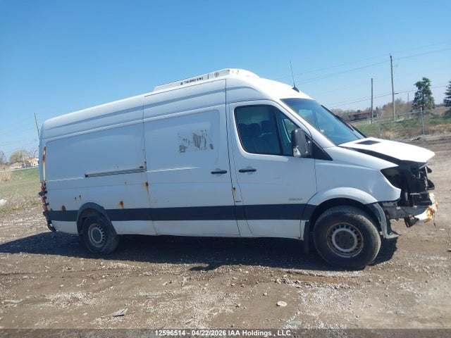 2015 Mercedes-benz Sprinter 2500 High Roof V6 მანქანა იყიდება აუქციონზე, vin: WD3BE8CC9FP126723, აუქციონის ნომერი: 12596514