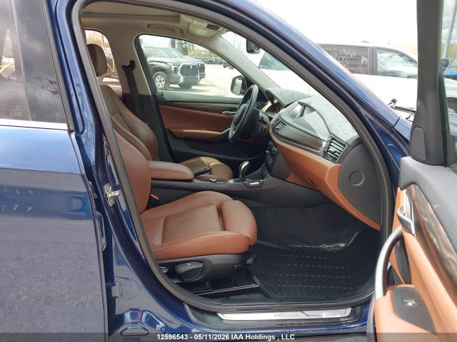 Продажа на аукционе авто 2015 Bmw X1 Xdrive28i, vin: WBAVL1C54FVY28684, номер лота: 12596543