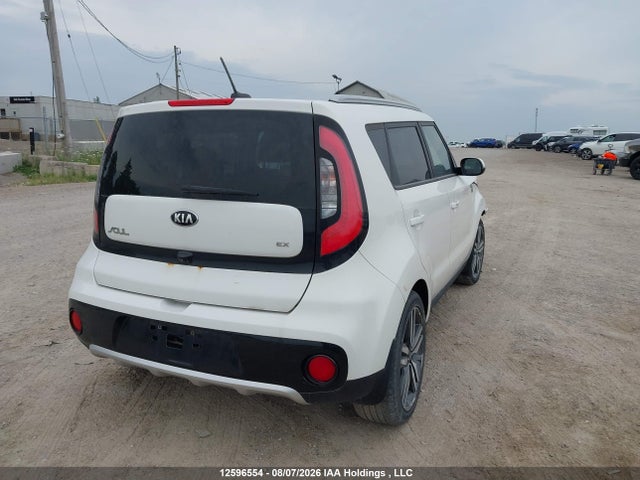 12596554 :رقم المزاد ، KNDJP3A56H7439122 vin ، 2017 Kia Soul + مزاد بيع