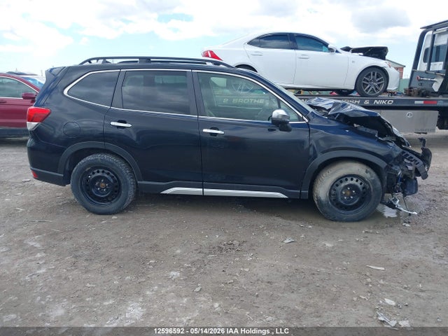 Продажа на аукционе авто 2019 Subaru Forester 2.5i Premier, vin: JF2SKEWC1KH412709, номер лота: 12596592