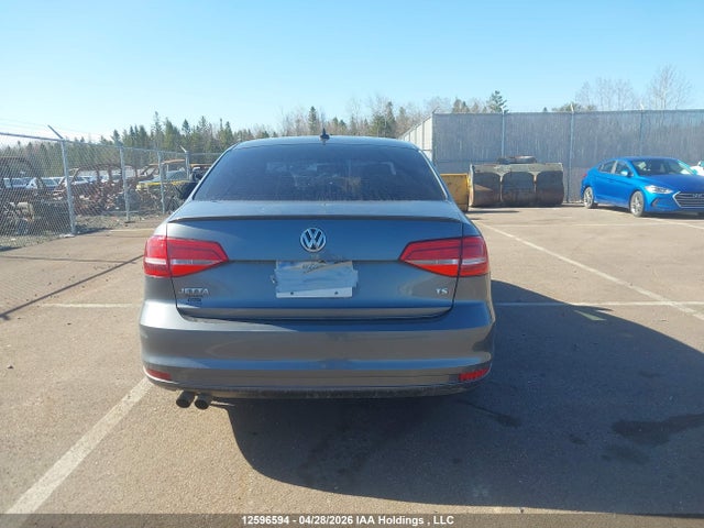 3VWB07AJ2FM341217 Volkswagen Jetta 1.8 Tsi Comfortline/1.8 Tsi Trendline+
