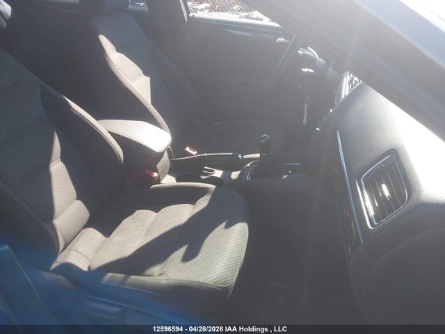 3VWB07AJ2FM341217 Volkswagen Jetta 1.8 Tsi Comfortline/1.8 Tsi Trendline+