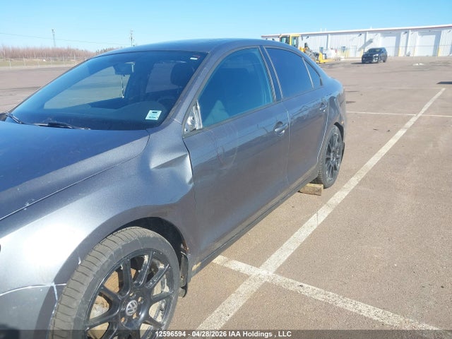 3VWB07AJ2FM341217 Volkswagen Jetta 1.8 Tsi Comfortline/1.8 Tsi Trendline+