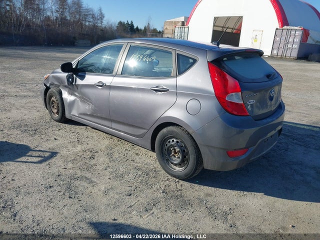 12596603 :رقم المزاد ، KMHCT5AE6GU239076 vin ، 2016 Hyundai Accent Gl مزاد بيع