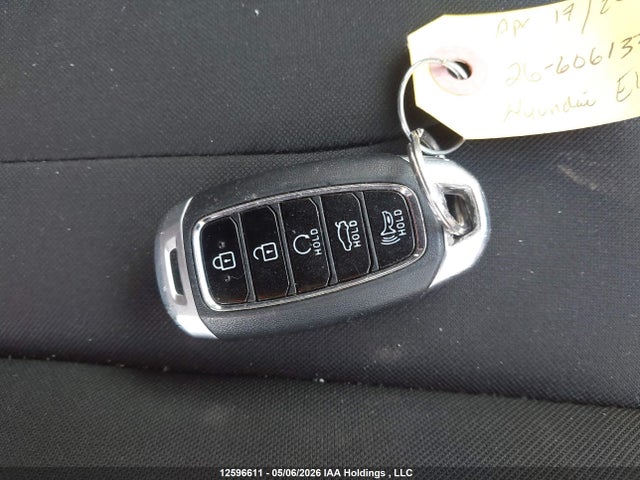 KMHLM4AG0MU182538 Hyundai Elantra