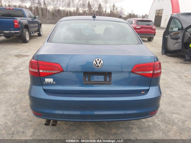 3VW2K7AJXFM209543 Volkswagen Jetta 2.0l Trendline/2.0l Trendline+