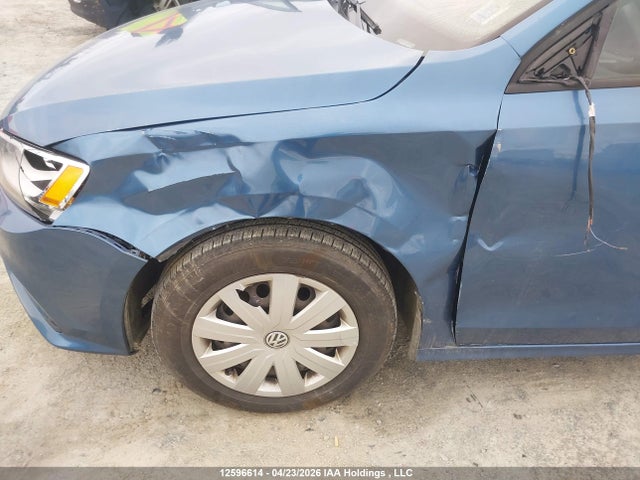 3VW2K7AJXFM209543 Volkswagen Jetta 2.0l Trendline/2.0l Trendline+