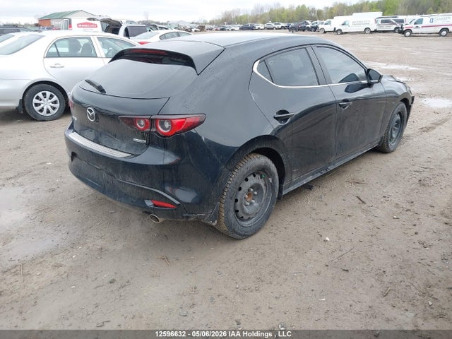12596632 :رقم المزاد ، JM1BPAK79N1502866 vin ، 2022 Mazda Mazda3 Gx مزاد بيع