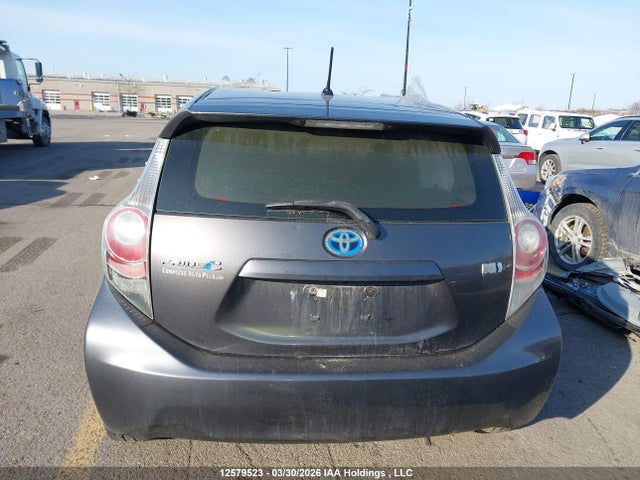 2013 Toyota Prius C Technology მანქანა იყიდება აუქციონზე, vin: JTDKDTB35D1542247, აუქციონის ნომერი: 12579523