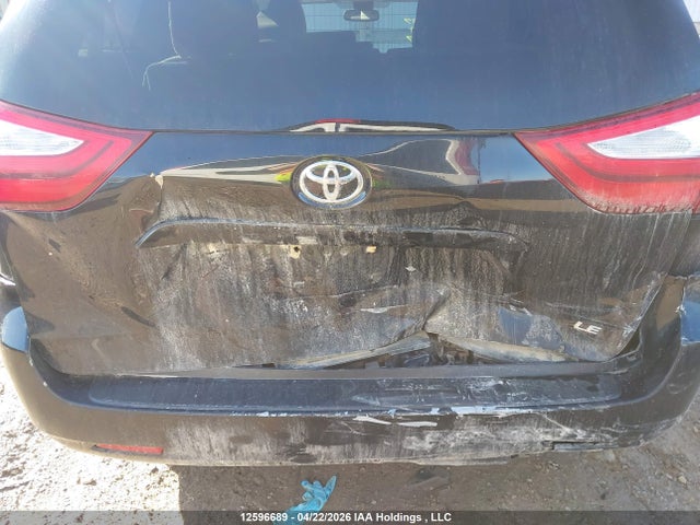 5TDKZ3DC3KS994499 Toyota SIENNA LE