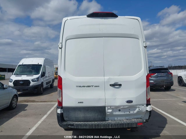 1FTBR2X82NKA33311 Ford Transit T-250