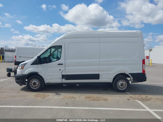 1FTBR2X8XNKA37543 Ford Transit T-250