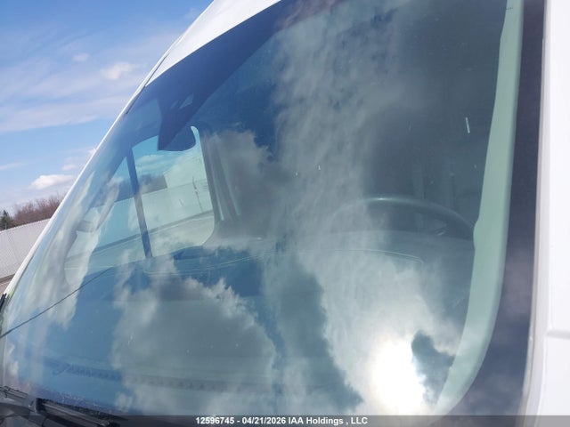 1FTBR2X8XNKA37543 Ford Transit T-250