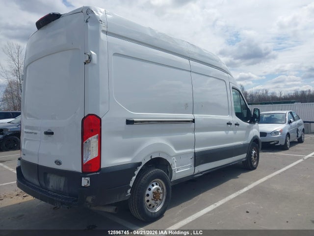 1FTBR2X8XNKA37543 Ford Transit T-250